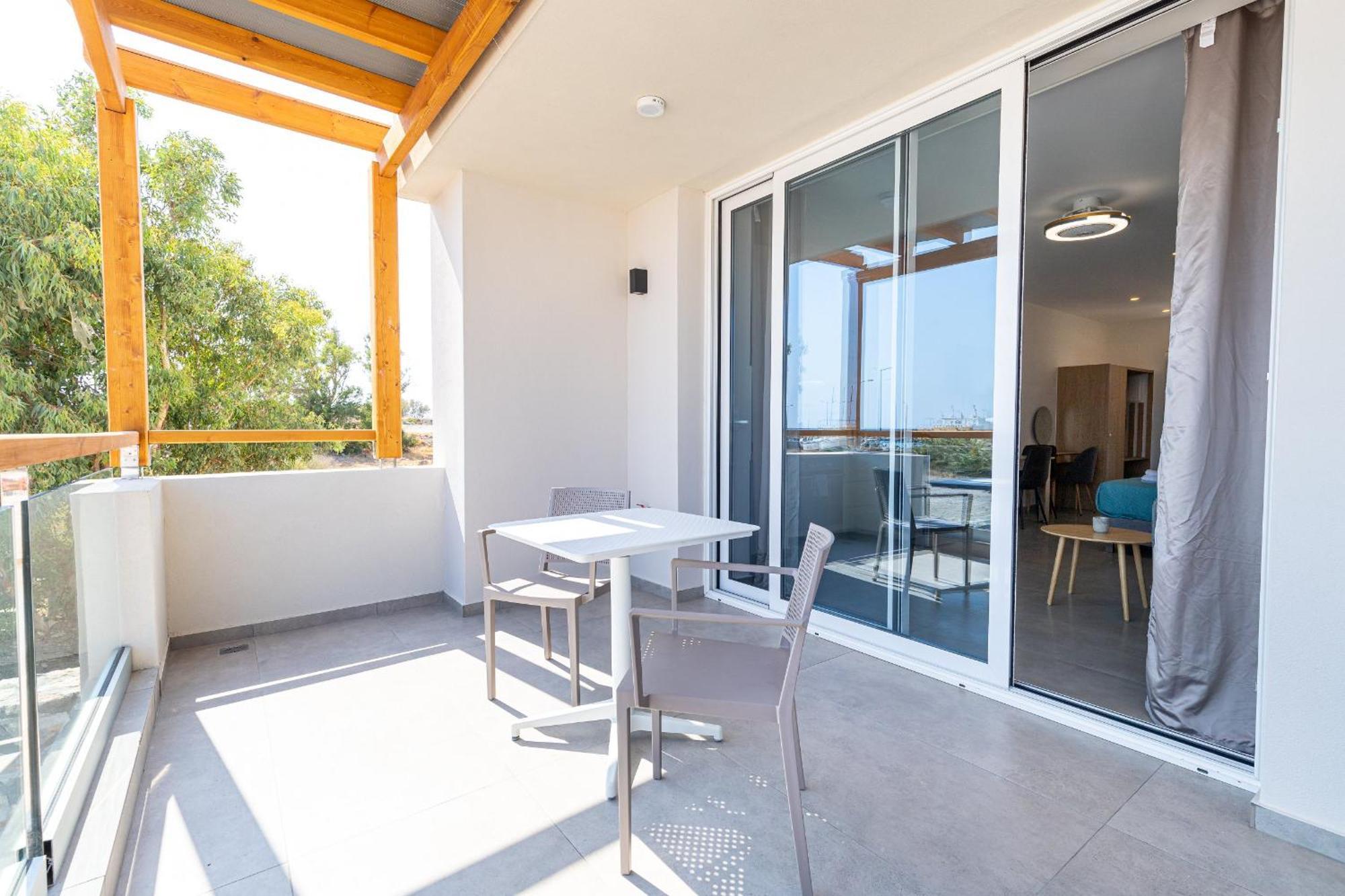 Meli Apartments Paleochora Ngoại thất bức ảnh