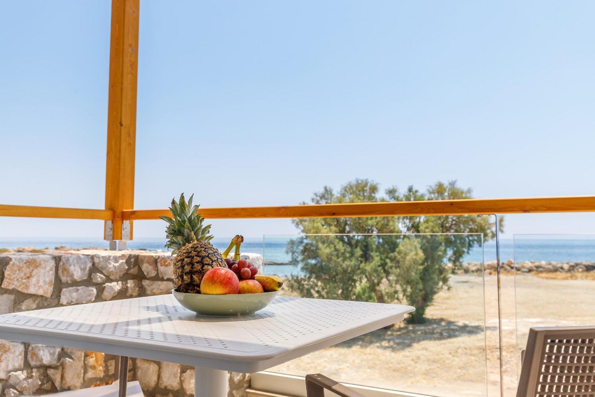 Meli Apartments Paleochora Ngoại thất bức ảnh