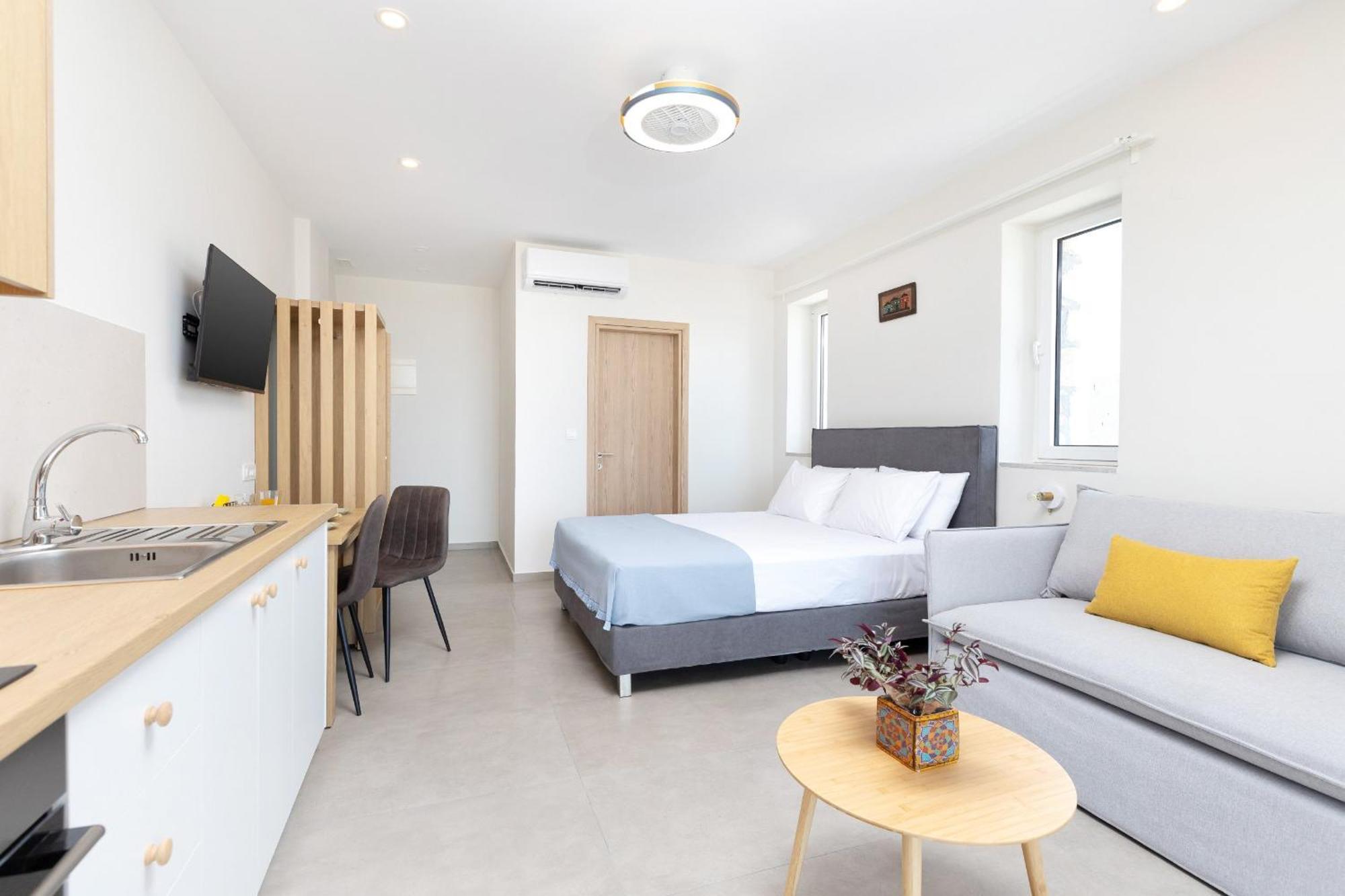 Meli Apartments Paleochora Ngoại thất bức ảnh